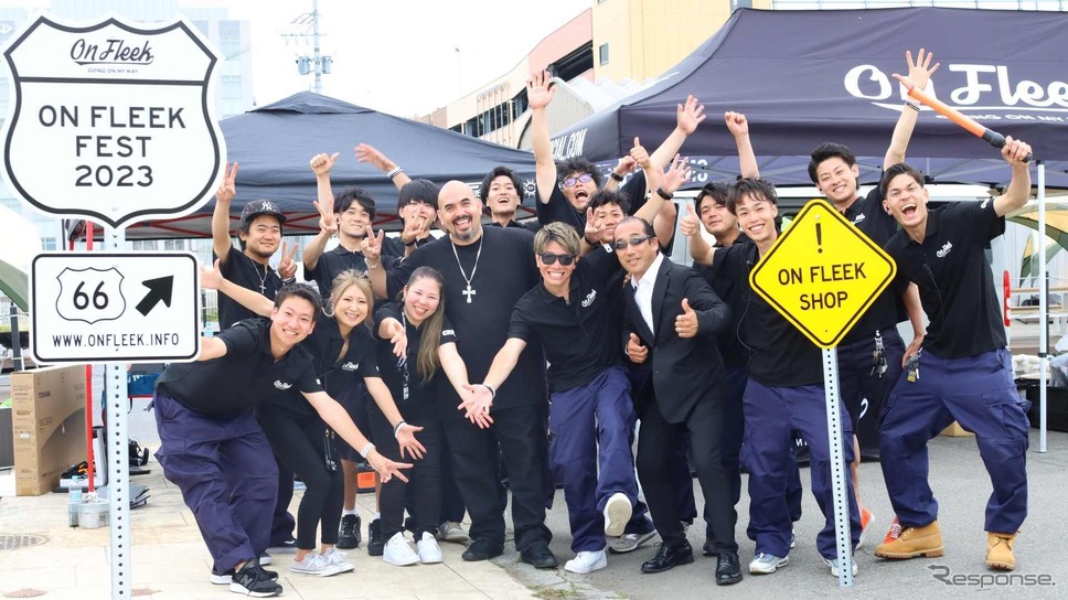 会場を支えるクルー《写真提供 On Fleek》