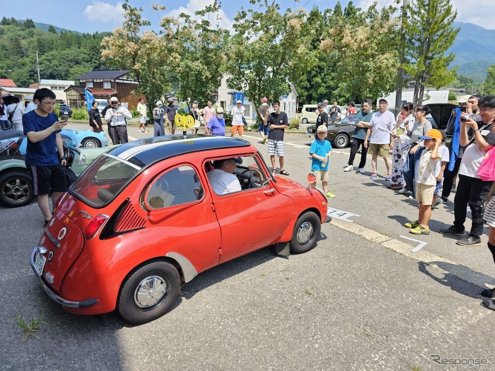 「いい湯らてい」夏フェスKYOWAクラシックカー＆ライフステーション