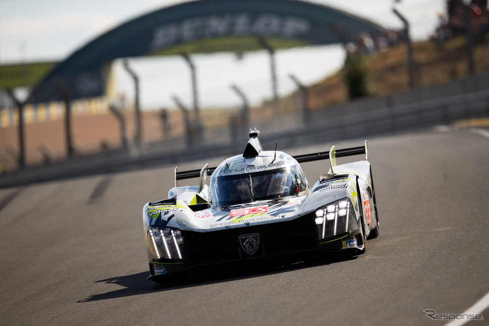 リヤウイングあり、となったプジョー9X8だったが、11&12位と苦戦。《Photo by Peugeot》