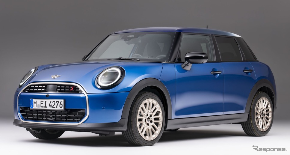 新型MINI クーパー 5ドア《photo by MINI》