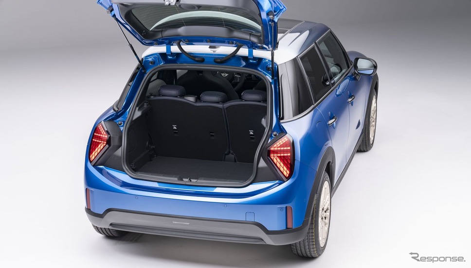 新型MINI クーパー 5ドア《photo by MINI》