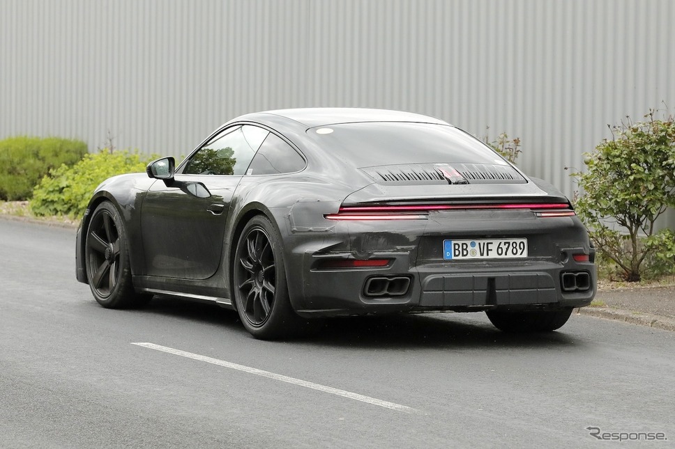 ポルシェ 911ターボ ツーリングと予想されるプロトタイプ(スクープ写真)《APOLLO NEWS SERVICE》