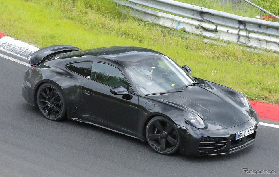 ポルシェ 911ターボ ツーリングと予想されるプロトタイプ(スクープ写真)《APOLLO NEWS SERVICE》