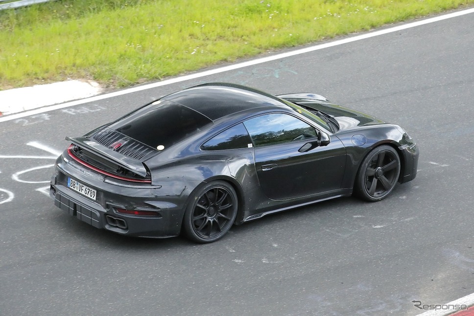 ポルシェ 911ターボ ツーリングと予想されるプロトタイプ(スクープ写真)《APOLLO NEWS SERVICE》