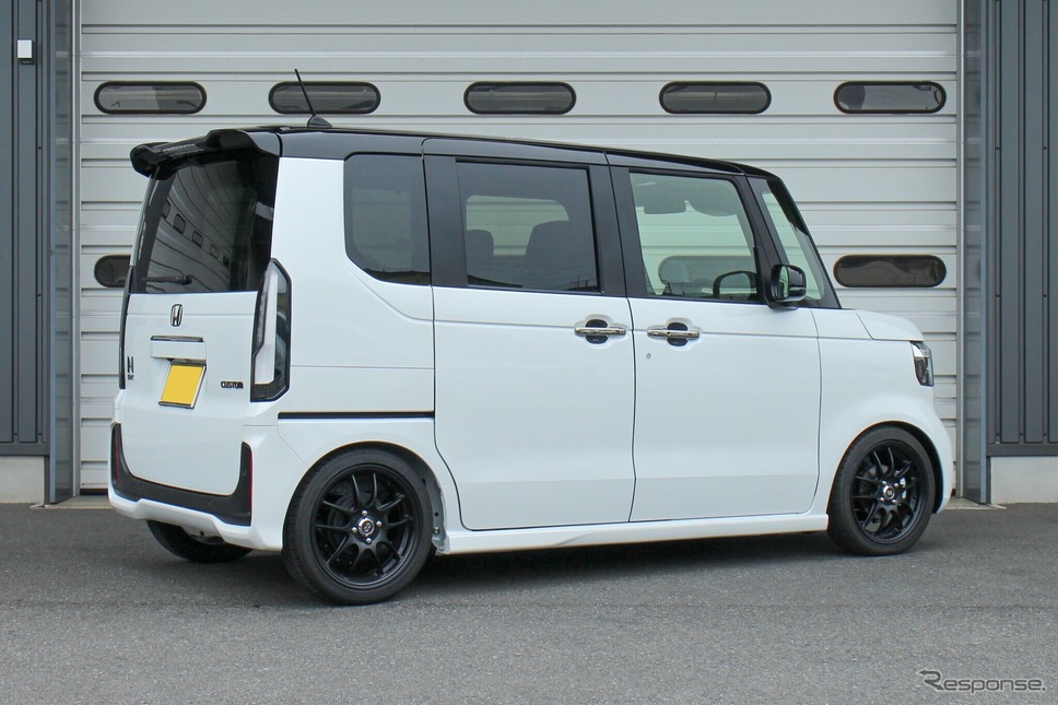 S.TECH K-SPECIAL［SKBFA-K1B00］N-BOXカスタム装着例（フロント：30mmダウン / リア：30mmダウン）《画像提供 テイン》