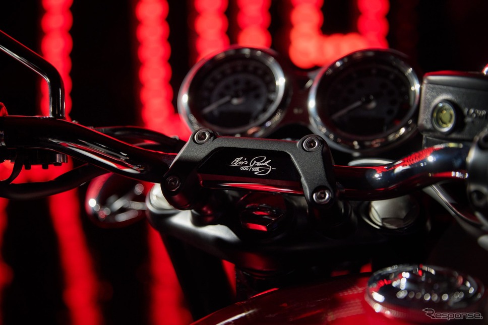 ボンネビル T120 エルヴィス・プレスリー リミテッド エディション メーター周り《写真提供：トライアンフ モーターサイクルズ ジャパン》