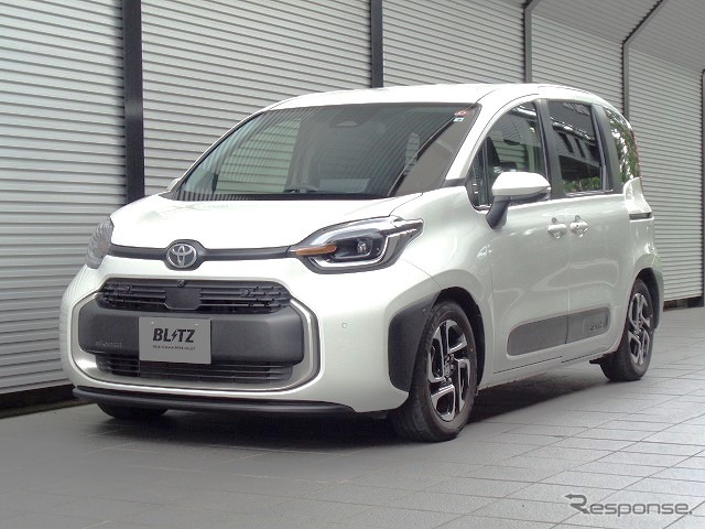 DAMPER ZZ-R［92632］シエンタハイブリッドMXPL10装着例（フロント：22mmダウン / リア：23mmダウン）《画像提供 BLITZ》
