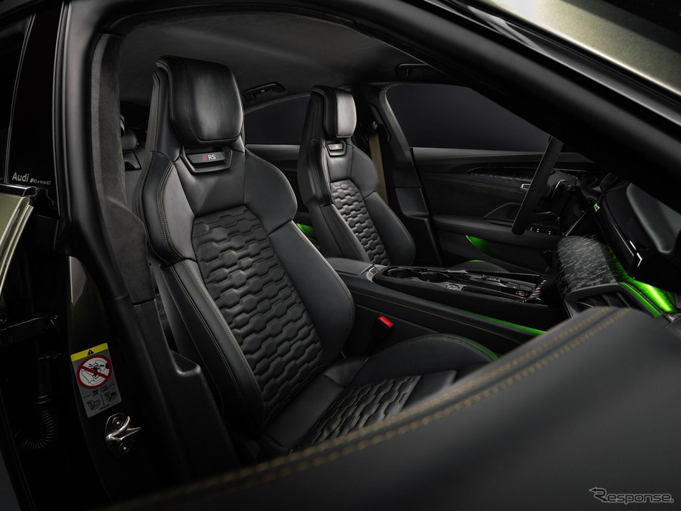 アウディ RS e-tron GT パフォーマンス《photo by Audi》