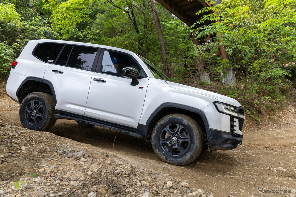 トヨタ ランドクルーザー300(GR SPORT)《写真撮影 板津亮》