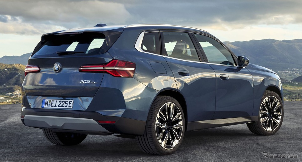 BMW X3 新型のPHEV「30e xDrive」《photo by BMW》