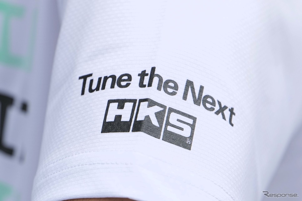 HKS T-SHIRT KATAKANA WHITE《画像提供 HKS》