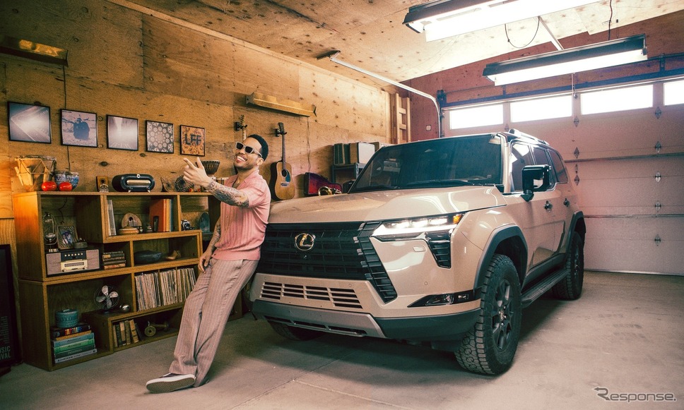 レクサスGX新型とグラミー賞を8回受賞したアーティスト、アンダーソン・パーク《photo by Lexus》