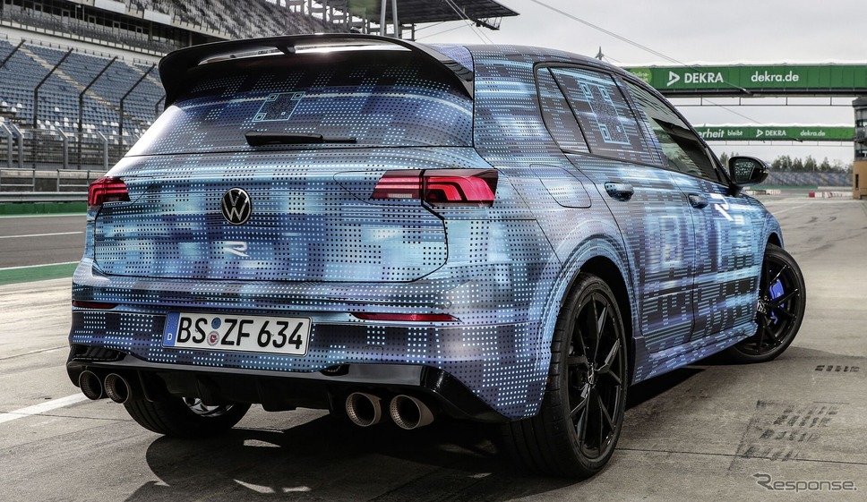 フォルクスワーゲン・ゴルフR 改良新型のプロトタイプ《photo by VW》
