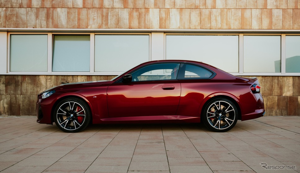 BMW 2シリーズクーペ「M240i xDrive」《photo by BMW》