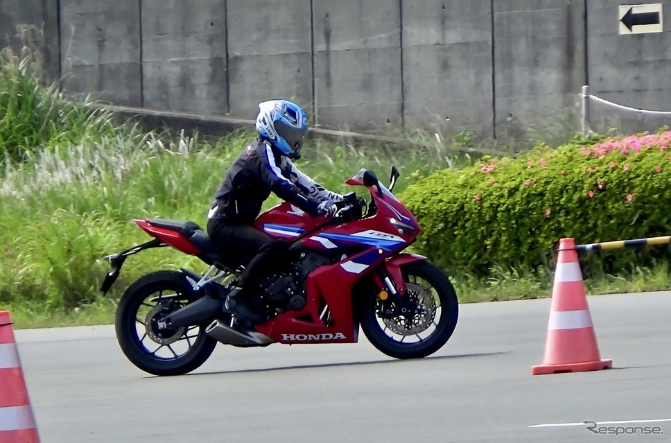 ホンダ CBR650R E-Clutch《写真撮影 With Me》