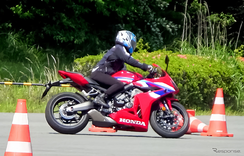 ホンダ CBR650R E-Clutch《写真撮影 With Me》