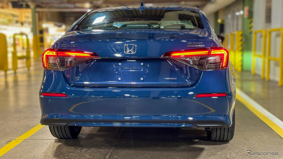 ホンダのカナダ工場で生産が開始されたシビック・ハイブリッド の2025年モデル《photo by Honda》