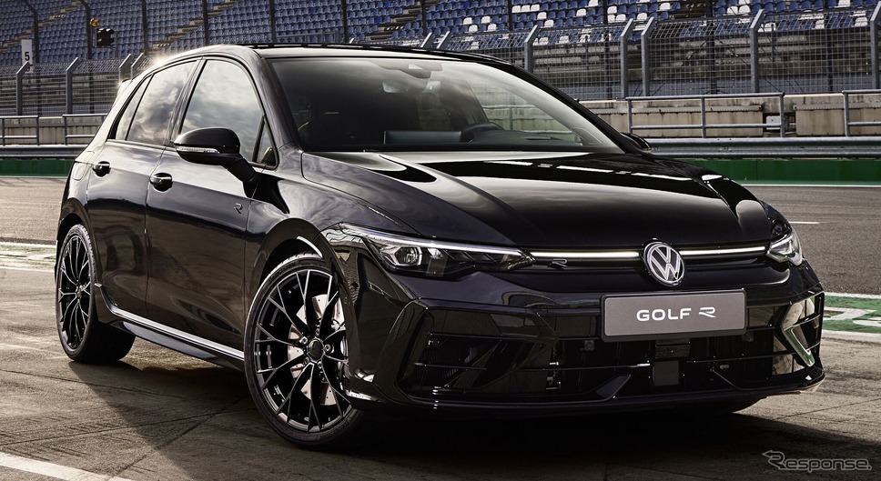 フォルクスワーゲン・ゴルフR改良新型の「ブラックエディション」《photo by VW》