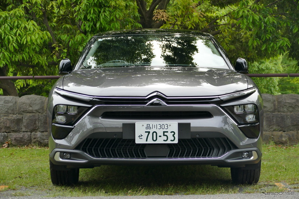 シトロエンC5 X HYPNOS PLUG-IN HYBRID《写真撮影 島崎七生人》