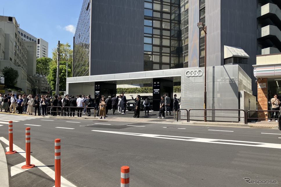 Audi charging hub紀尾井町《写真撮影 高木啓》