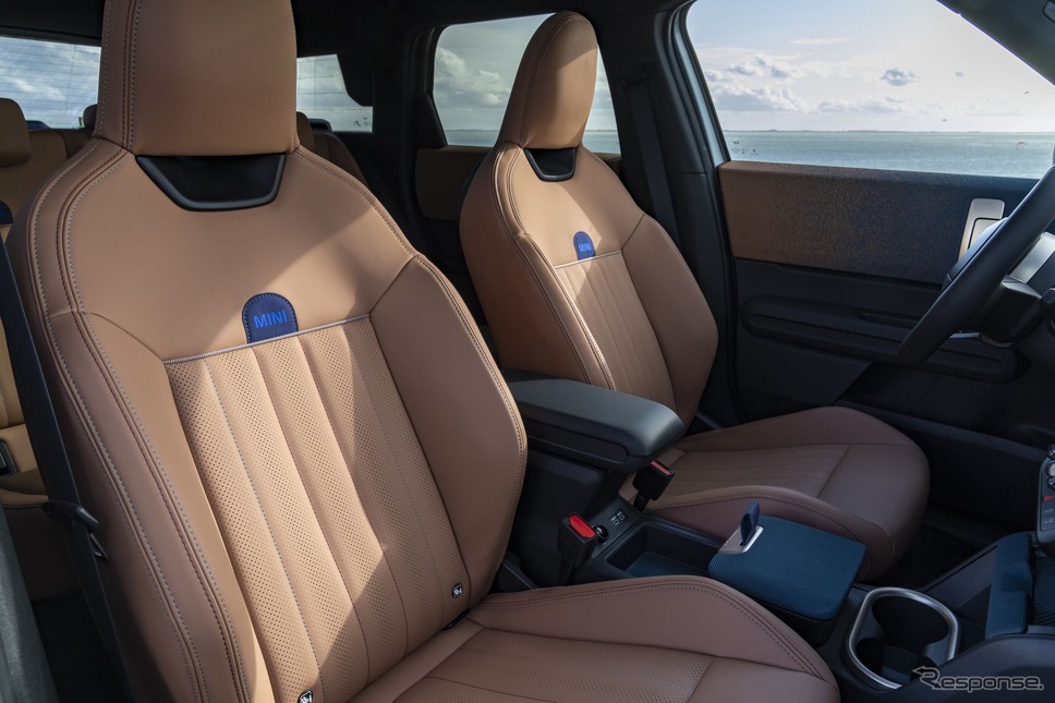 MIIN カントリーマン 新型のEV「カントリーマンSE ALL4」《photo by MINI》