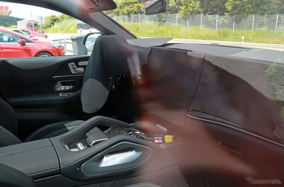 メルセデス AMG GLE 53クーペ 改良新型 プロトタイプ(スクープ写真)《APOLLO NEWS SERVICE》