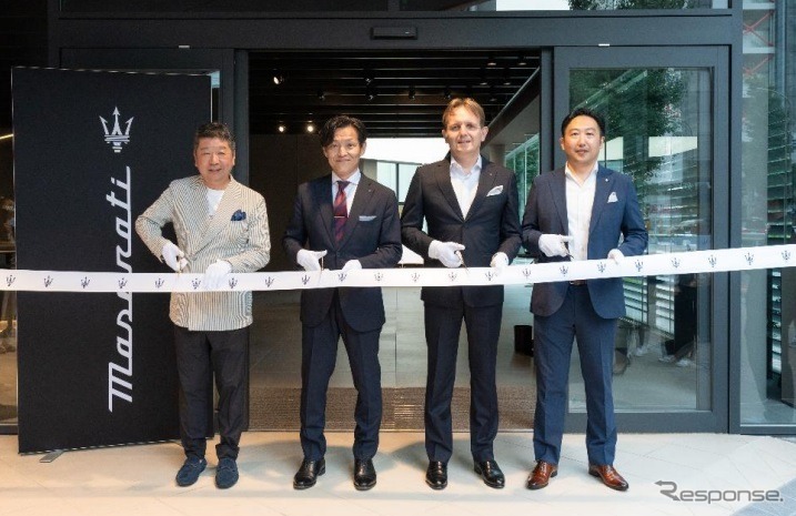 新グローバルコンセプトを採用した日本初の店舗「マセラティ目黒」《写真提供 マセラティ ジャパン》