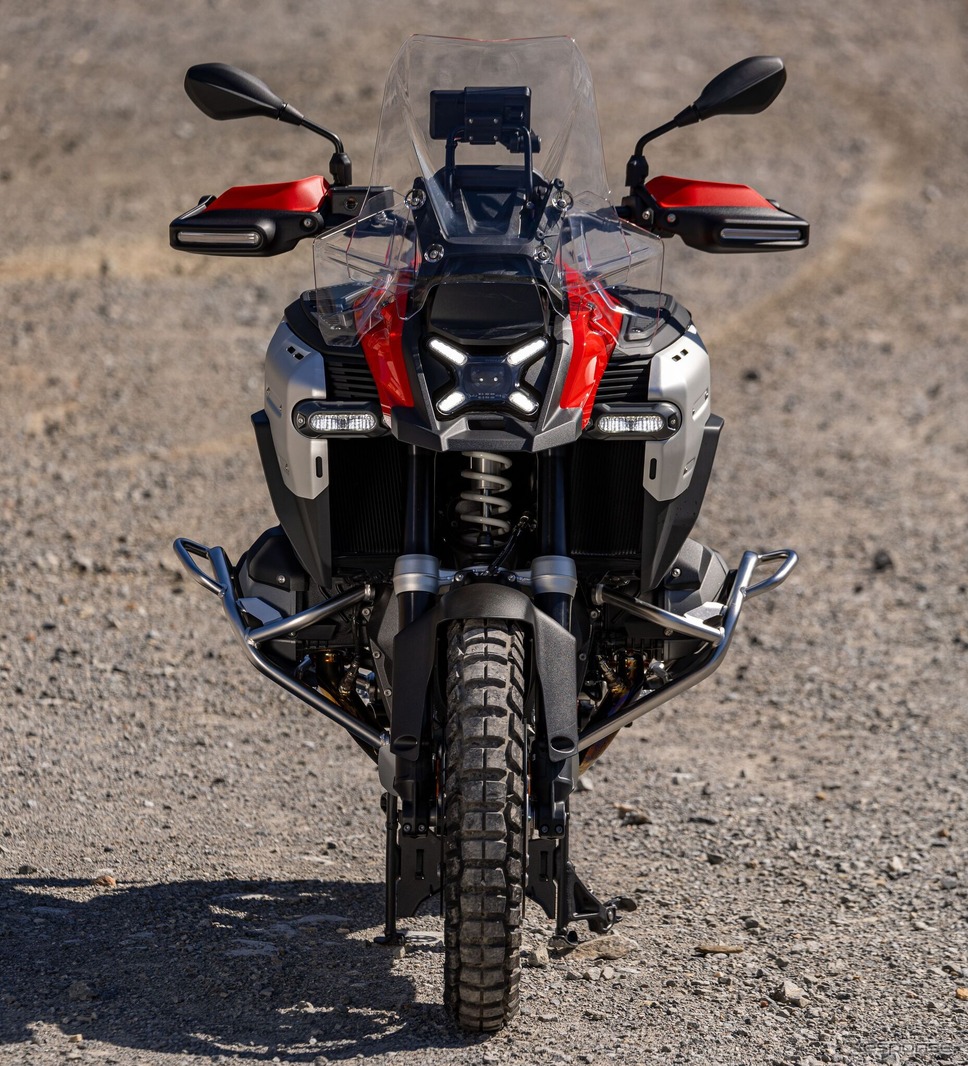 BMW R 1300 GS アドベンチャー 新型《photo by BMW》