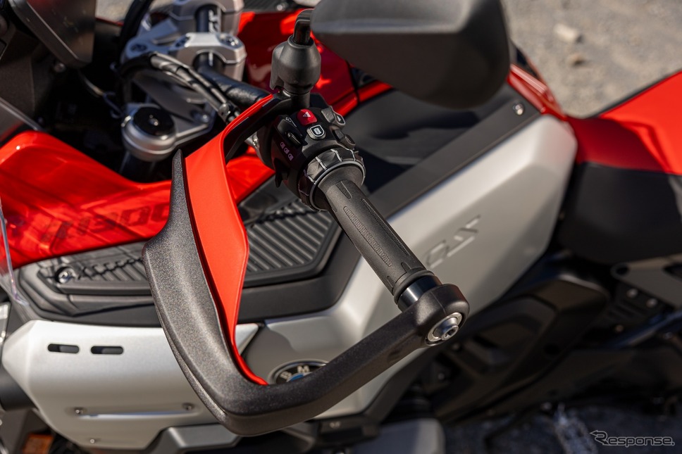 BMW R 1300 GS アドベンチャー 新型《photo by BMW》