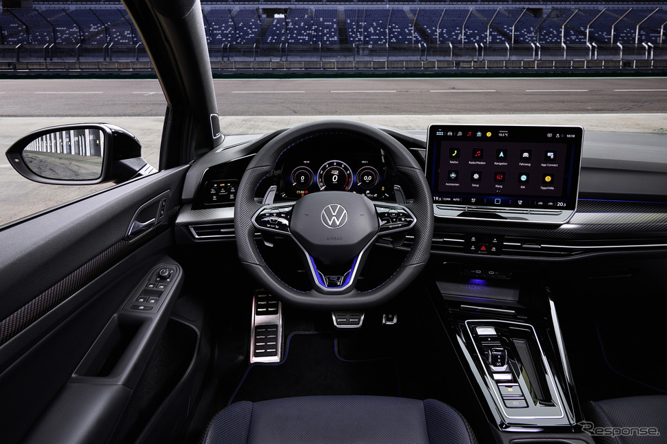 フォルクスワーゲン・ゴルフR改良新型の「ブラックエディション」《photo by VW》