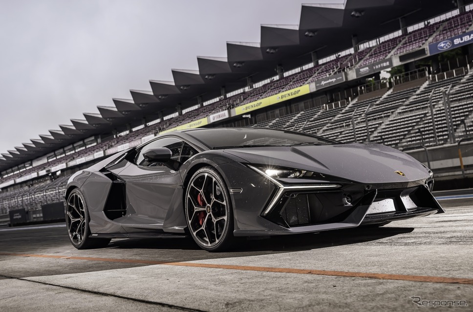 ランボルギーニ・レヴエルト《photo by Lamborghini》