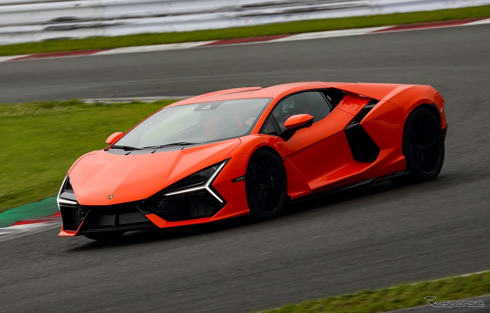 ランボルギーニ・レヴエルト《photo by Lamborghini》