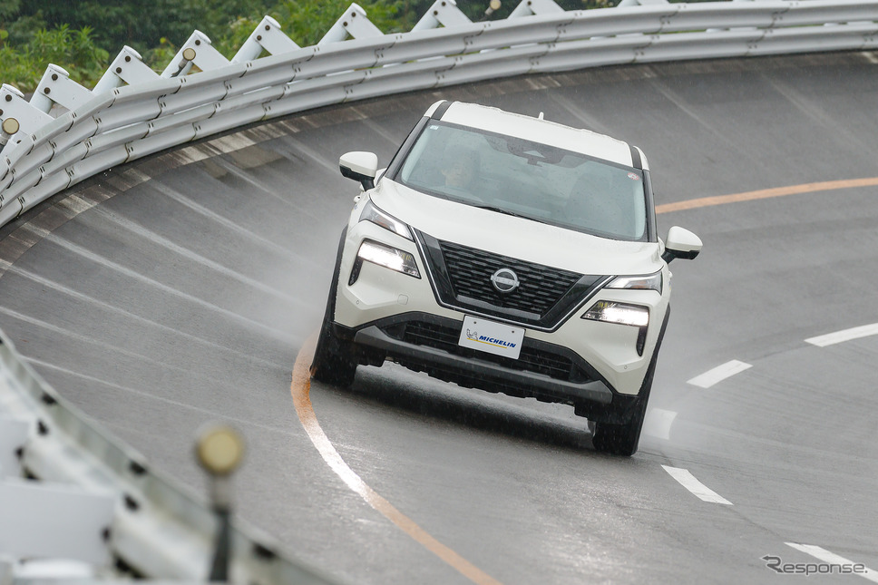 NISSAN エクストレイル×プライマシーSUV+《写真提供 ミシュランタイヤ》