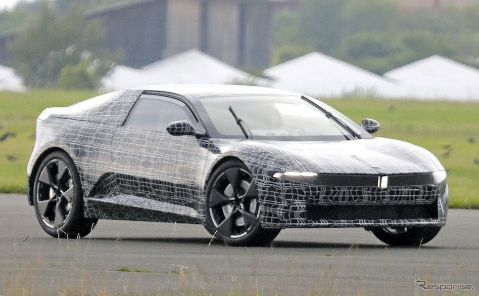 BMW ノイエ・クラッセ・クーペ(仮)プロトタイプ(スクープ写真)《APOLLO NEWS SERVICE》