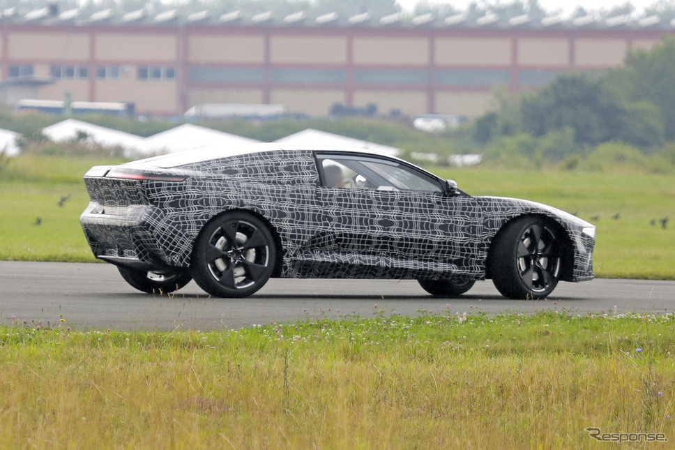 BMW ノイエ・クラッセ・クーペ(仮)プロトタイプ(スクープ写真)《APOLLO NEWS SERVICE》