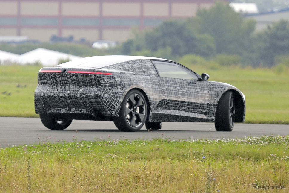 BMW ノイエ・クラッセ・クーペ(仮)プロトタイプ(スクープ写真)《APOLLO NEWS SERVICE》