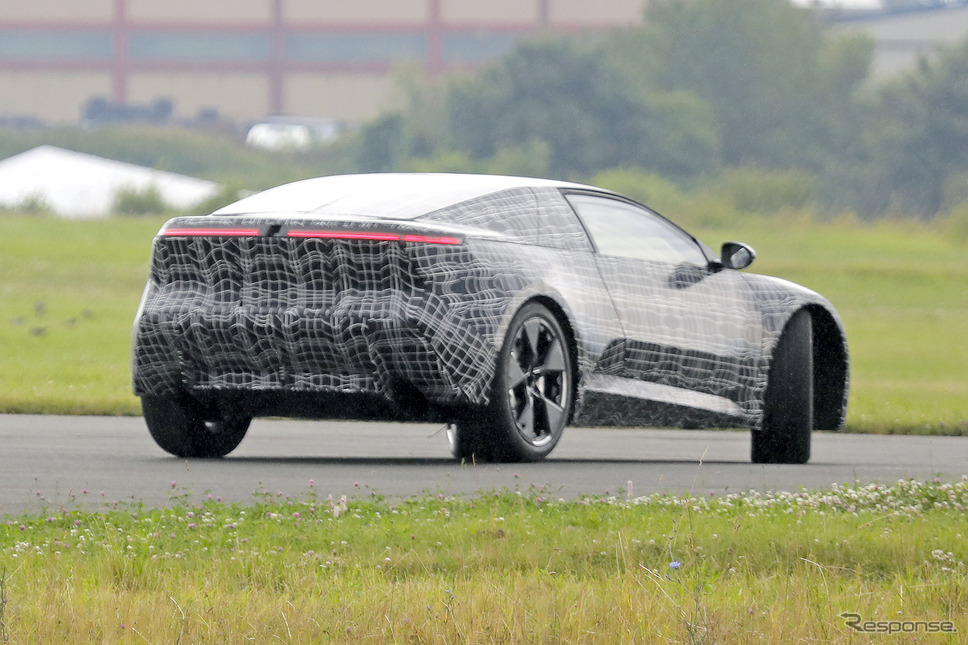 BMW ノイエ・クラッセ・クーペ(仮)プロトタイプ(スクープ写真)《APOLLO NEWS SERVICE》