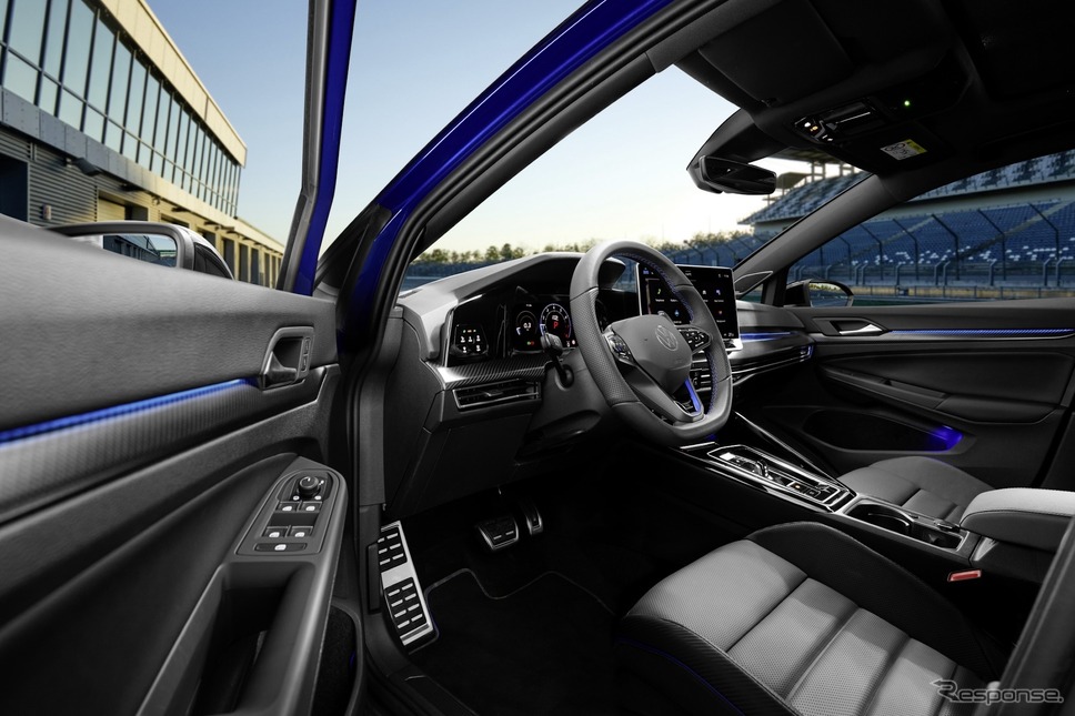 フォルクスワーゲン・ゴルフR ヴァリアント 改良新型《photo by VW》