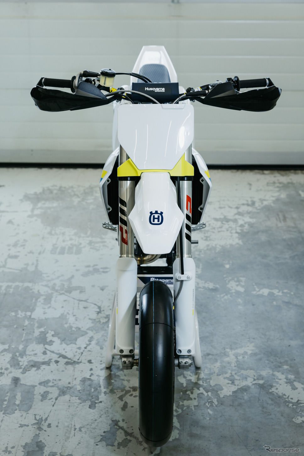 ハスクバーナFS 450 2025《画像提供 ハスクバーナ・モーターサイクルズ》