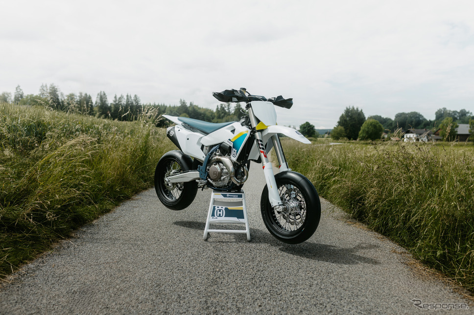 ハスクバーナFS 450 2025《画像提供 ハスクバーナ・モーターサイクルズ》