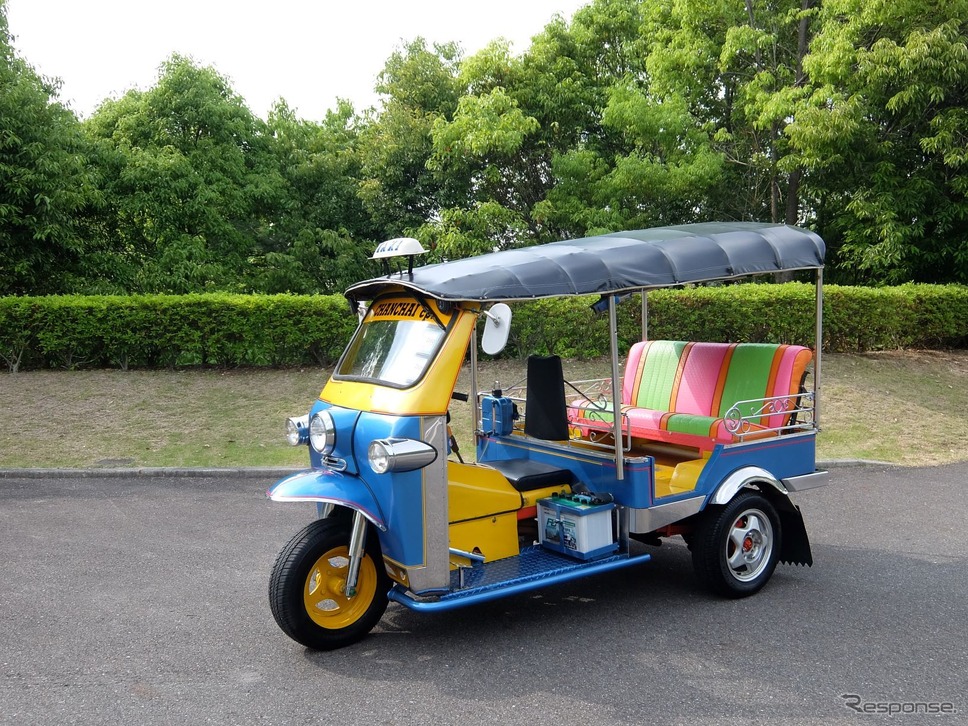 トゥクトゥク(タイ)《写真提供 トヨタ博物館》