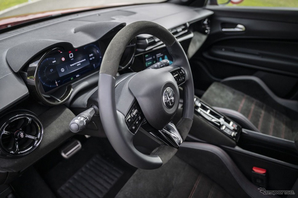 アルファロメオ ジュニア・ヴェローチェ《photo by Alfa Romeo》