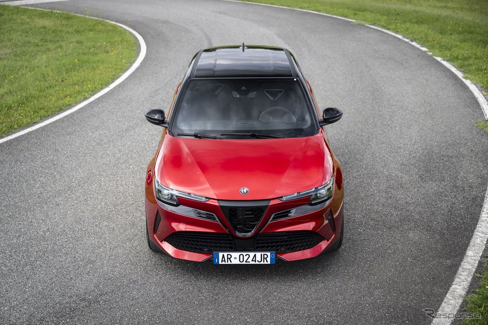 アルファロメオ ジュニア・ヴェローチェ《photo by Alfa Romeo》
