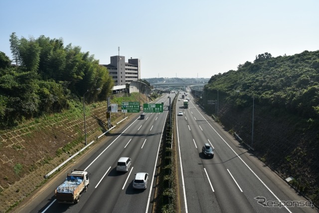 東名高速《写真提供 写真AC》