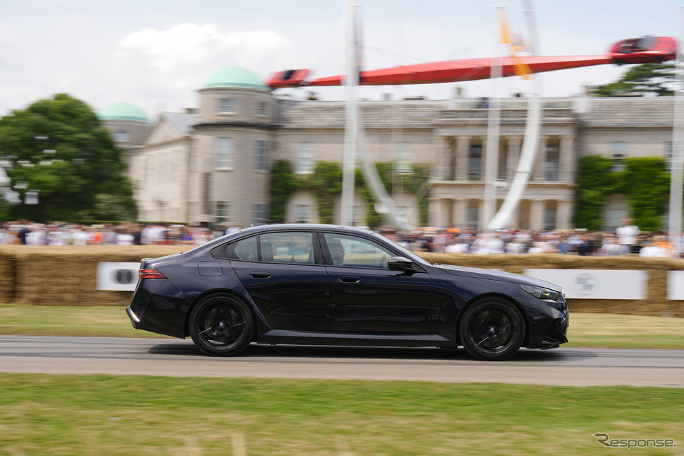 BMW M5 新型（グッドウッド2024）《photo by BMW》