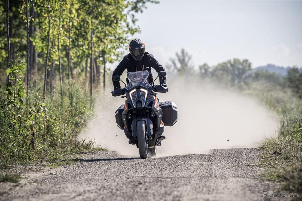 KTM 1290 SUPER ADVENTURE S(オプション装着車)《画像提供 KTMジャパン》