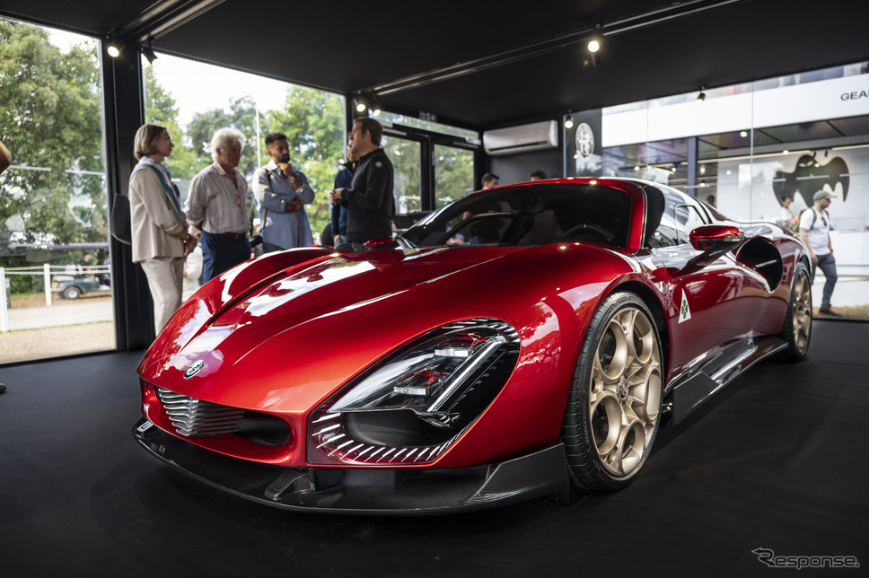 アルファロメオ 33ストラダーレ《photo by Alfa Romeo》