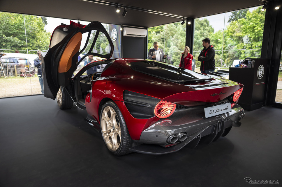 アルファロメオ 33ストラダーレ《photo by Alfa Romeo》