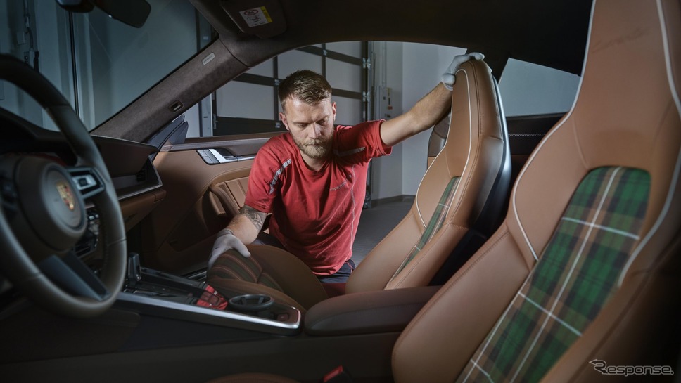 ポルシェ911の限定車「クアレンタエディション」《photo by Porsche》