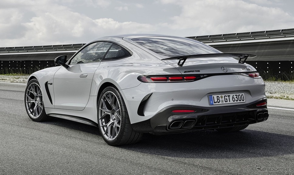 メルセデスAMG GT 63 PRO 4MATIC+《photo by Mercedes-Benz》